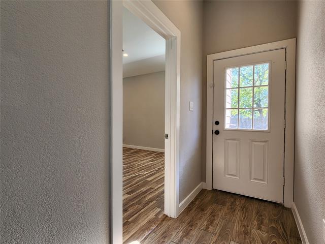 Building Photo - 809 Maples Ave