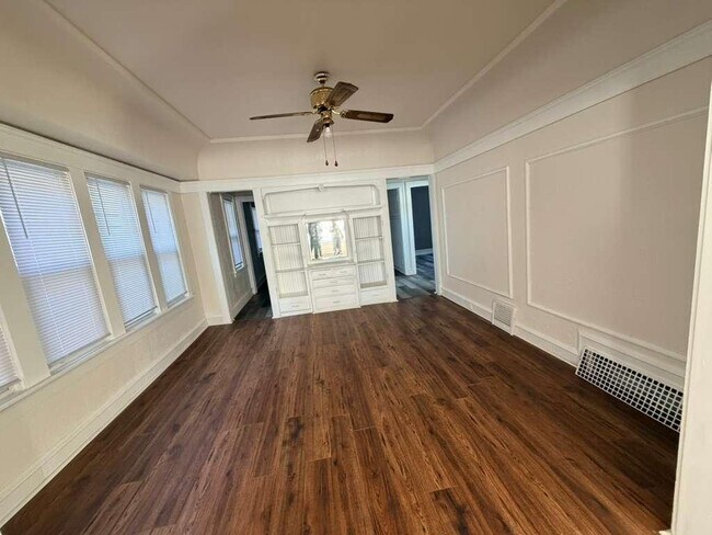 Building Photo - 2217 N 15th St