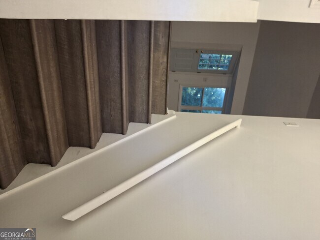 Building Photo - 3145 Malvern Dr