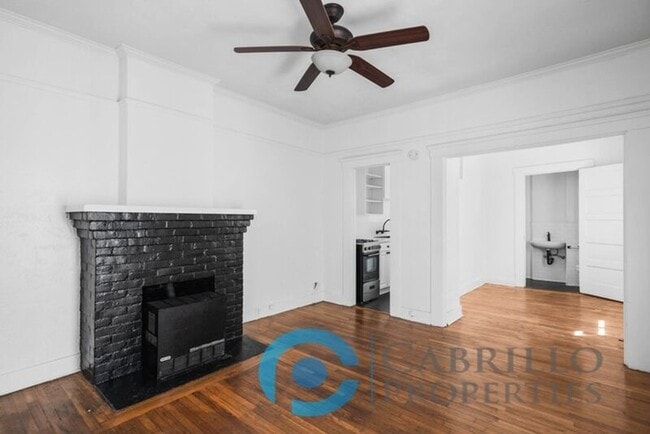 Building Photo - 421 Juniper St