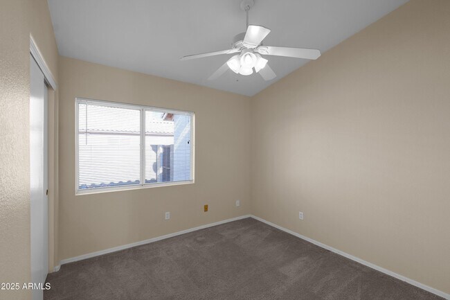 Building Photo - 16216 S Pine St