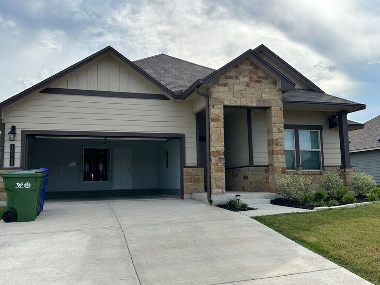 Building Photo - 10908 Peperak Ct