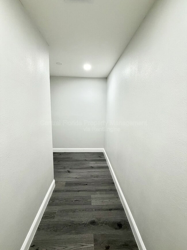 Building Photo - 1080 W Riviera Blvd