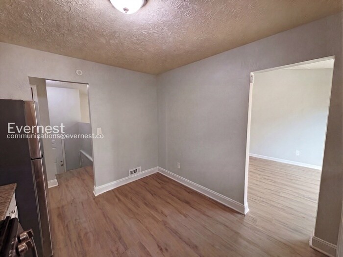 Building Photo - 426 Park Ridge Cir