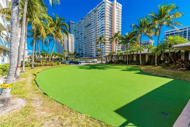 Building Photo - 1985 S Ocean Dr