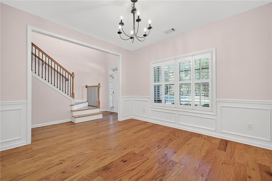 Building Photo - 1931 Gregory Run NE