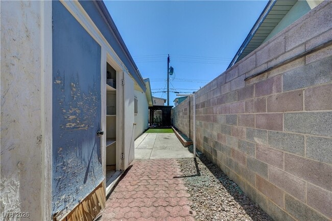 Building Photo - 6413 Bannock Way