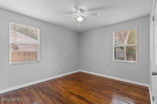 Building Photo - 1058 Willis Dr