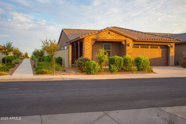 Building Photo - 17007 W El Caminito Dr
