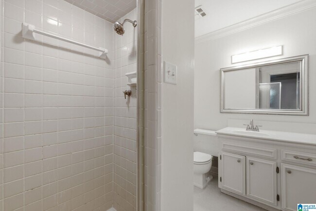 Building Photo - 3127 Lancaster Ct