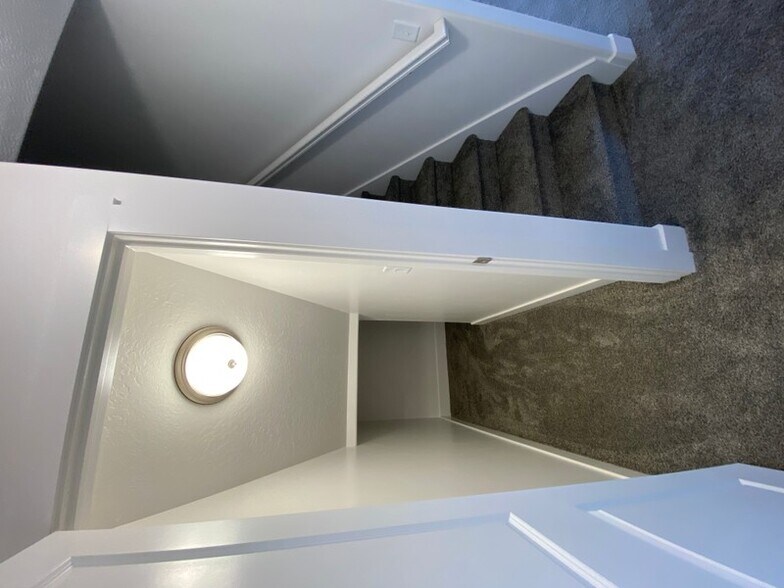Building Photo - 2035 N 350 E