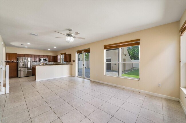 Building Photo - 16946 SW 90th Terrace