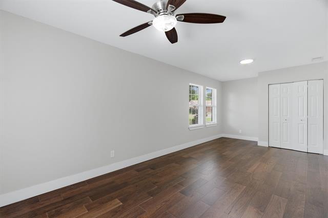 Building Photo - 2204 Dunloe Ave