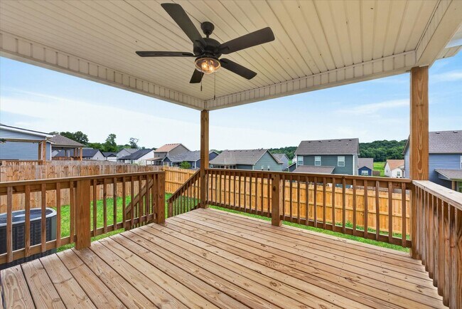 Building Photo - Pet Friendly Three Bedroom!