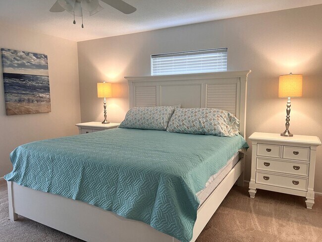 Building Photo - 2bd/2ba Townhome