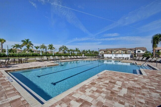 Building Photo - 8185 Tailshot Ct