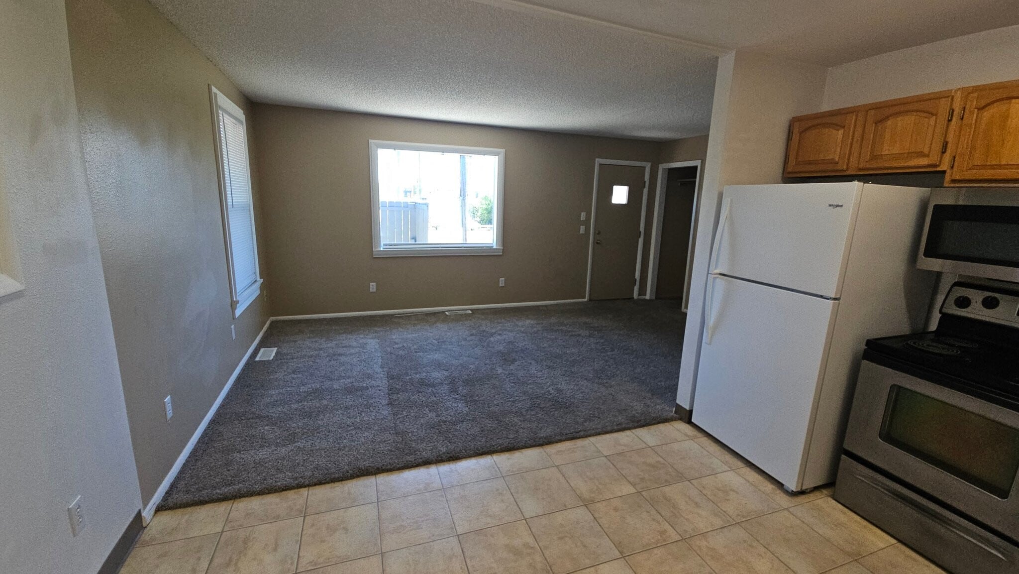 Building Photo - 128 Rhea Ln