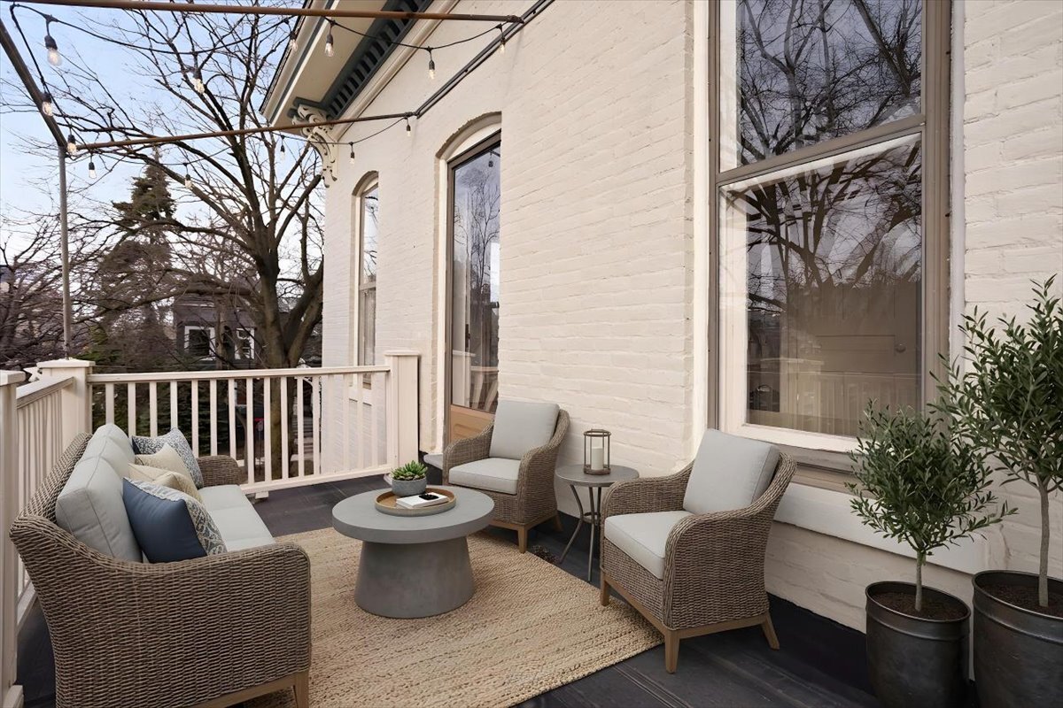 Building Photo - 246 Prospect Ave NE