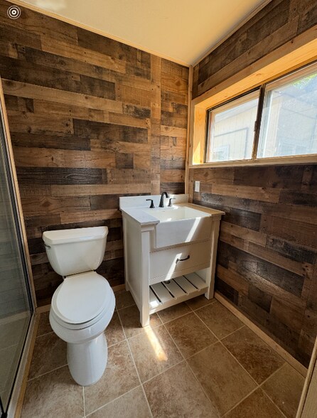 Building Photo - 174 Hermosa St