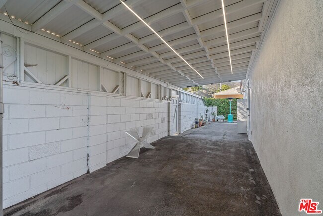 Building Photo - 11806 Bellagio Rd