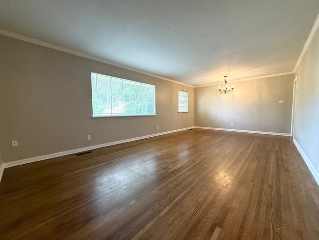 Building Photo - 6604 Granada Dr