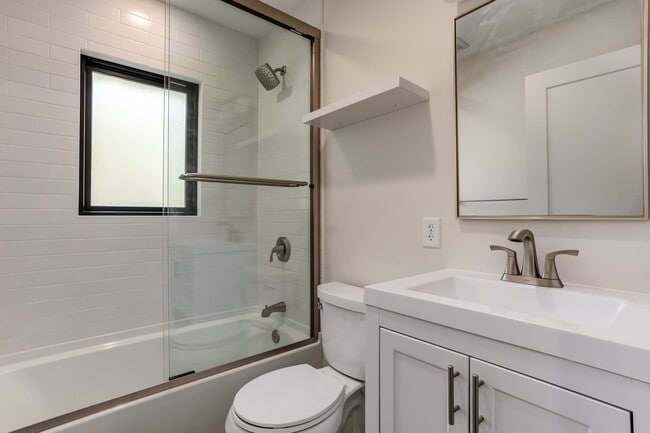 Building Photo - 4721 W 61st Terrace