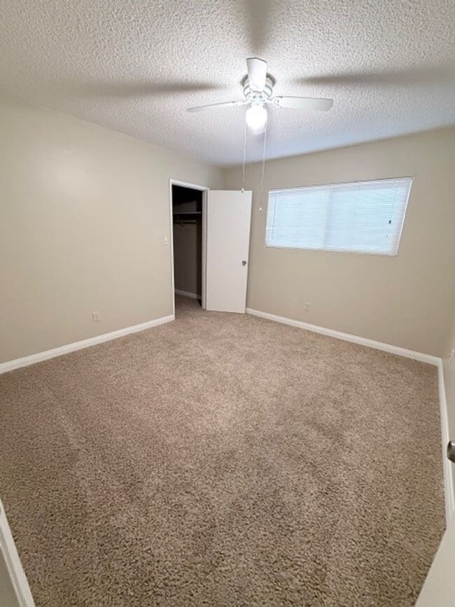 Building Photo - 5212 Thyme Ln