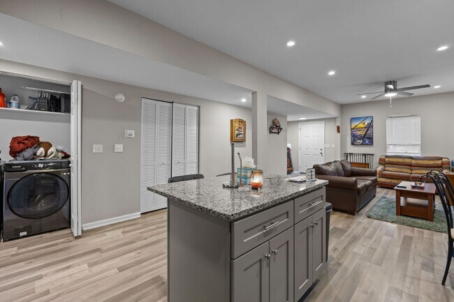 Building Photo - For Rent in Norfolk – Spacious 4 Bedroom Home!