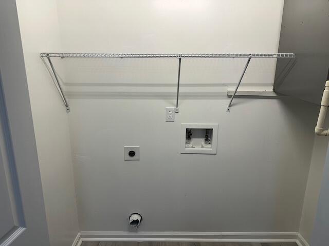 Building Photo - 705 Gale Dr NE