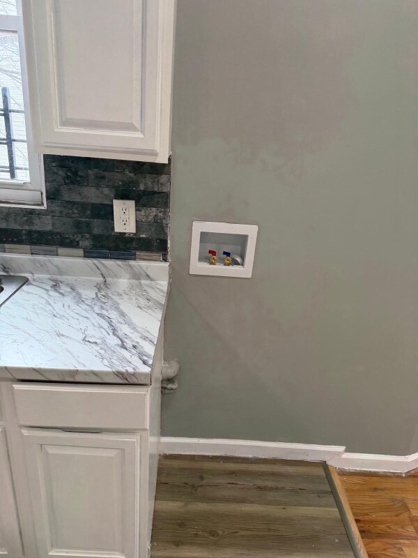 Building Photo - 904 S 18th St