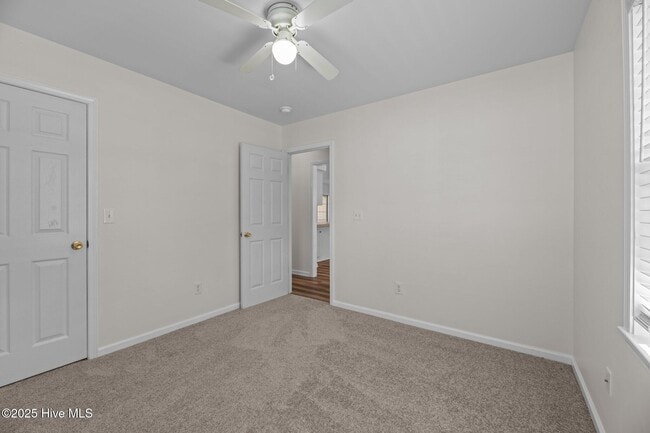 Building Photo - 123 Leonard Dr