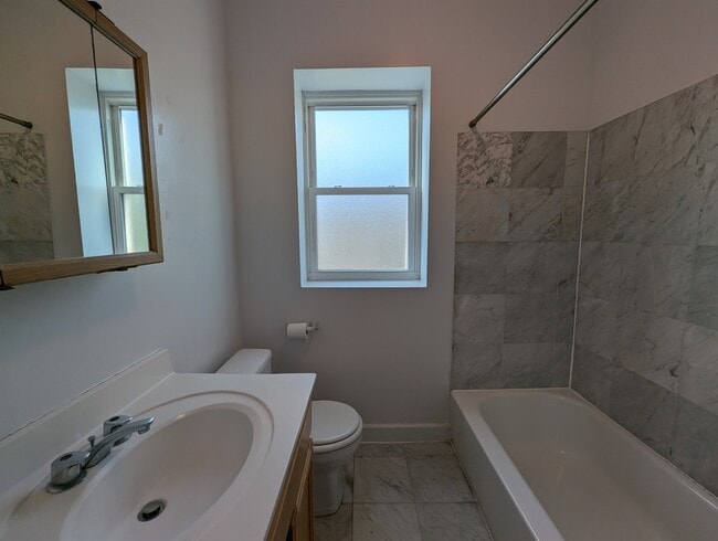 Building Photo - 2347 N Drake Ave