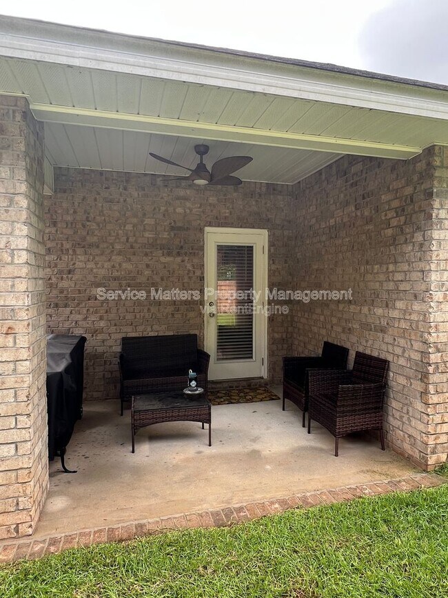 Building Photo - 5881 Cactus Dr