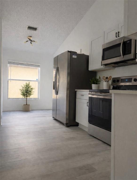 Building Photo - 12605 Midpointe Dr