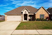 Building Photo - 324 Camelback Dr