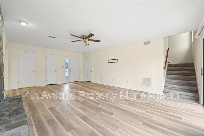 Building Photo - 500 Padens Chase Ct