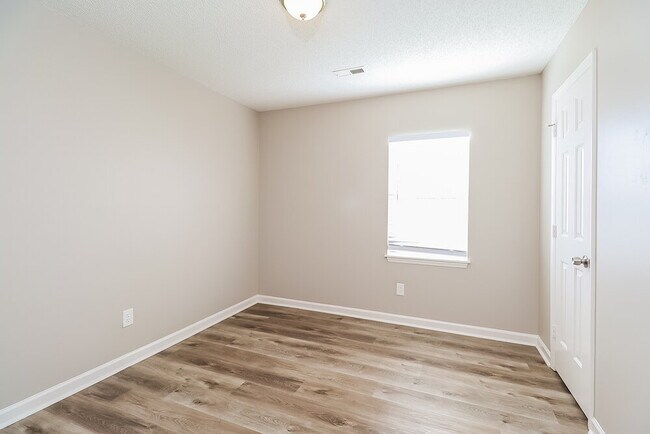 Building Photo - 9817 Ashley Farm Dr