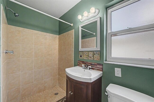 Building Photo - 4212 Gray Squirrel Ln