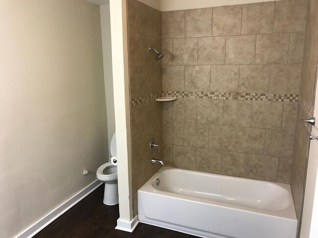 Building Photo - 3113 Babin Dr