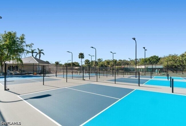 Building Photo - 2200 Arielle Dr