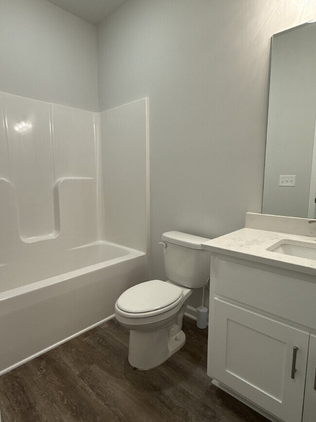 Building Photo - 102 Ranna Dr