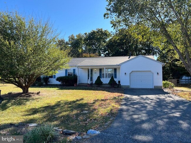 Building Photo - 4 Margate Ct