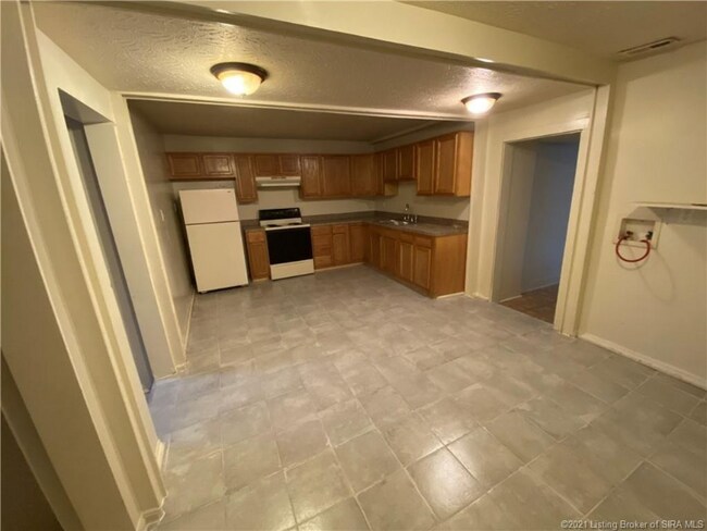 Building Photo - 1117 Culbertson Ave