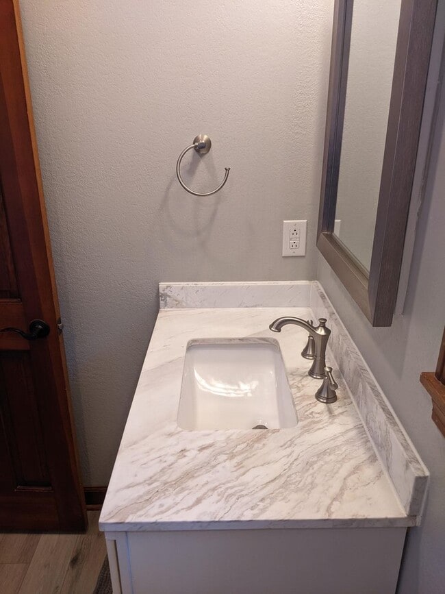 Building Photo - 5990 Idlewild Rd