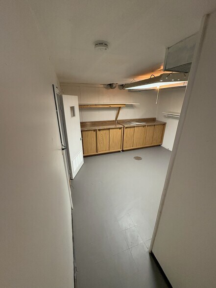 Building Photo - 356 2nd Ct