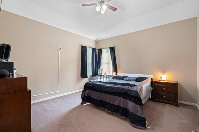 Building Photo - 10602 Comeaux Ln