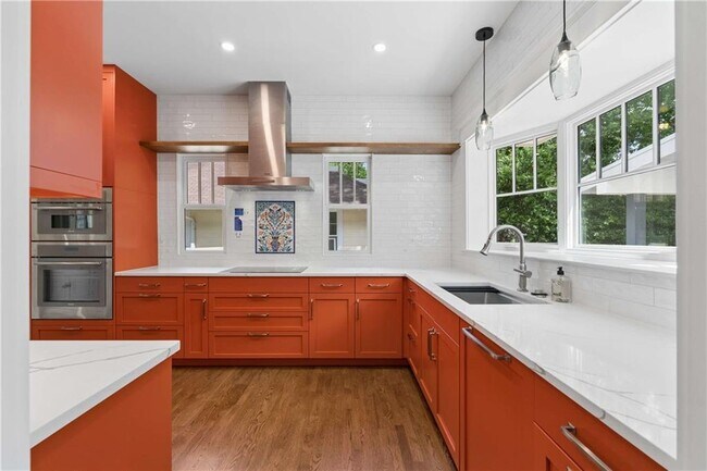 Building Photo - 1511 McLendon Ave NE