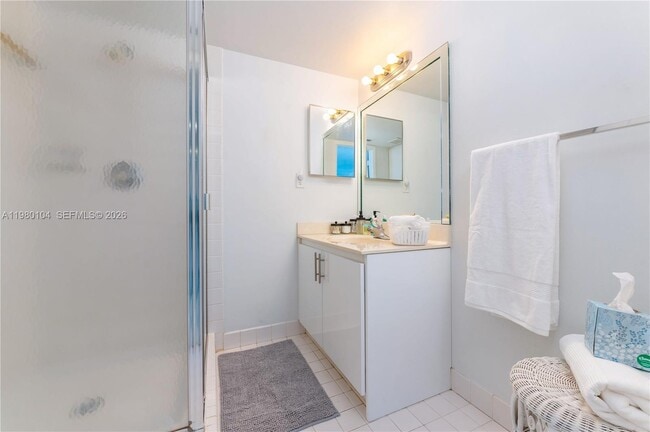 Building Photo - 17801 N Bay Rd