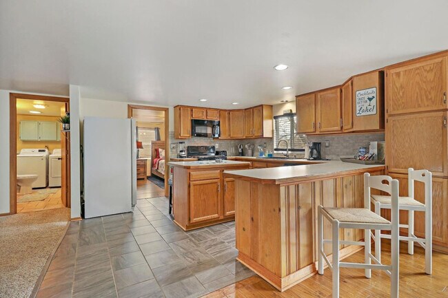 Building Photo - 36946 N Waterside Ln