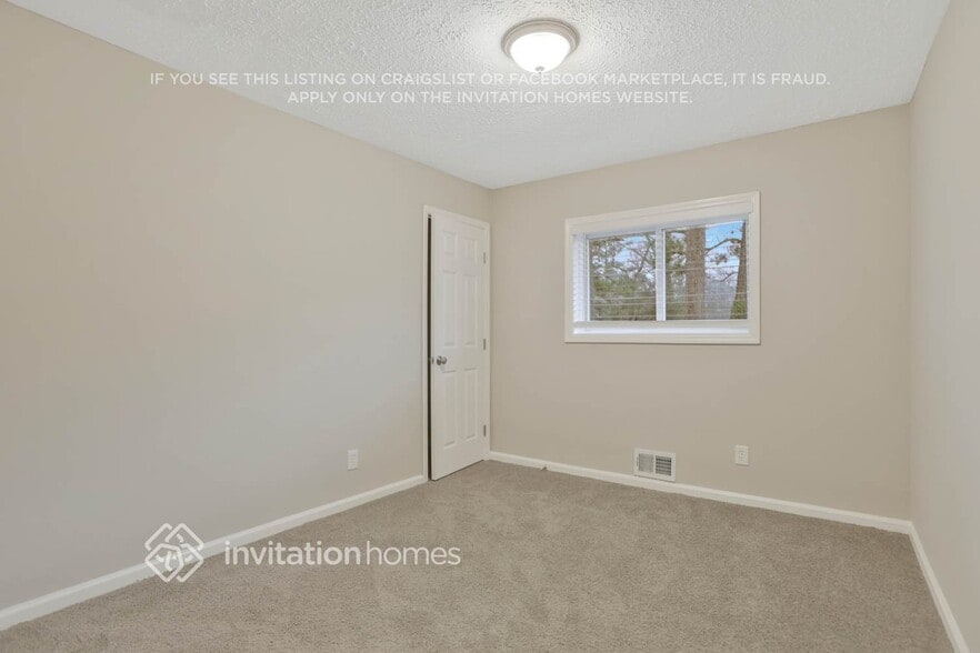 Building Photo - 1707 Atherton Cir